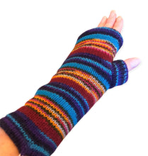 Load image into Gallery viewer, Woolly Fingerless Handwarmers